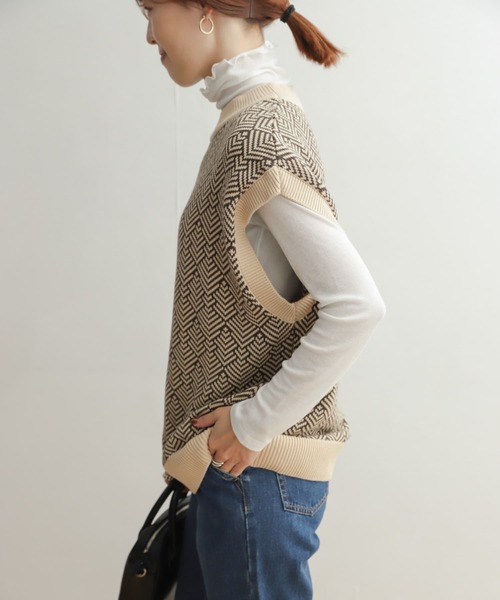 URBAN RESEARCH DOORS（アーバンリサーチドアーズ）の「ジャガード柄