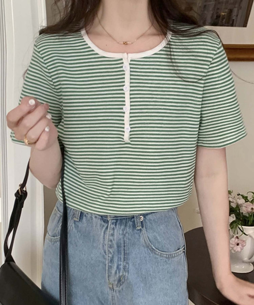 Girly Doll(ガーリードール)の「ヘンリーネックボーダートップス(Tシャツ/カットソー・レディース・ブラック/グリーン/パープル/ブルー/グレー・F)」の4枚目の写真