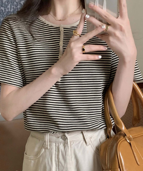 Girly Doll(ガーリードール)の「ヘンリーネックボーダートップス(Tシャツ/カットソー・レディース・ブラック/グリーン/パープル/ブルー/グレー・F)」の10枚目の写真