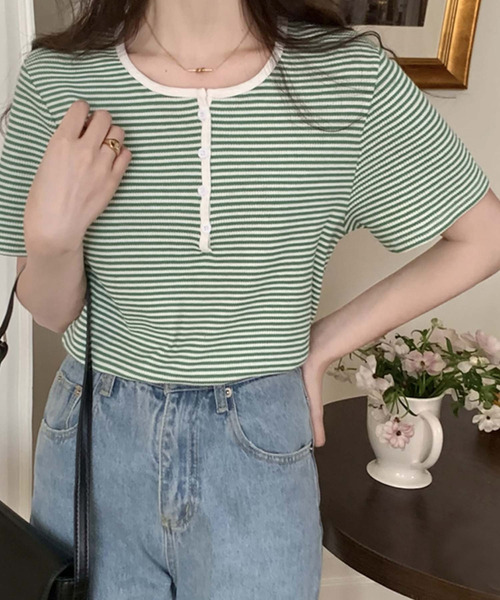 Girly Doll(ガーリードール)の「ヘンリーネックボーダートップス(Tシャツ/カットソー・レディース・ブラック/グリーン/パープル/ブルー/グレー・F)」の14枚目の写真