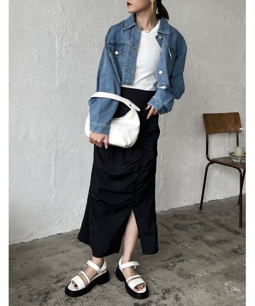 Re:EDIT（リエディ）の「[2023S/S COLLECTION][低身長/高身長サイズ有]シャーリングデザインスリットナロースカート（スカート・レディース・ベージュ/グレイッシュベージュ/ブラック・MEDIUM/SHORT/TALL/LARGE）」の5枚目の写真