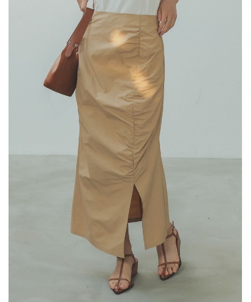 Re:EDIT（リエディ）の「[2023S/S COLLECTION][低身長/高身長サイズ有]シャーリングデザインスリットナロースカート（スカート・レディース・ベージュ/グレイッシュベージュ/ブラック・MEDIUM/SHORT/TALL/LARGE）」の22枚目の写真