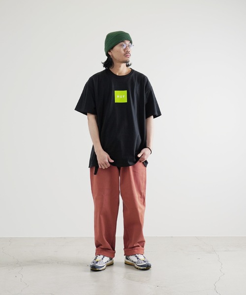 HUF(ハフ)の「HUF / ハフ ESSENTIALS BOX LOGO S/S TEE 半袖 ロゴ プリント Tシャツ(Tシャツ/カットソー・メンズ・ホワイト/ブラック/グリーン/ネイビー・X-LARGE/MEDIUM/LARGE)」の15枚目の写真
