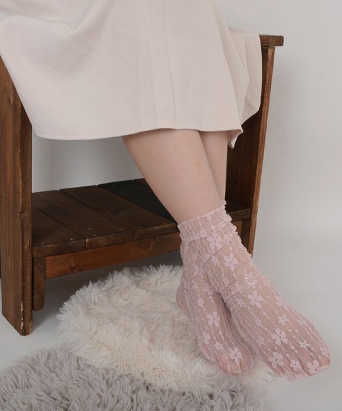 VIBGYOR Women（ヴィブジョー　ウィメン）の「【float】花柄 総レース クルー丈ソックス【6色展開】（ソックス/靴下・レディース・ブラック/ブルー/オフホワイト/ピンク/グリーン/ホワイト・FREE）」の14枚目の写真