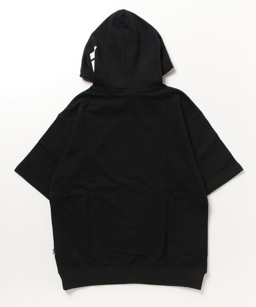 FILA（フィラ）の「【 FILA / フィラ 】 BE:FIRST S/Sプルパーカー