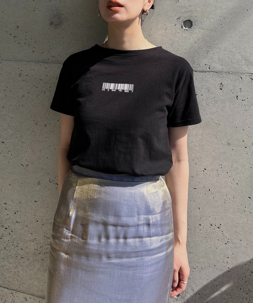 y/m by RIKA（イムバイリカ）の「バーコードTシャツ（Tシャツ/カットソー・レディース・オフホワイト/ブラック・FREE）」の6枚目の写真