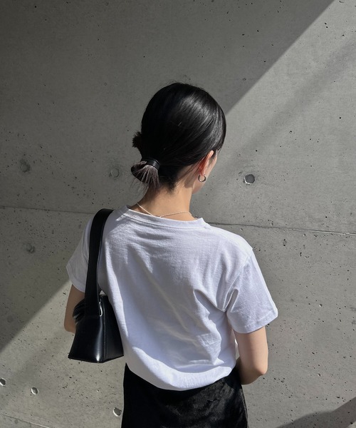 y/m by RIKA（イムバイリカ）の「バーコードTシャツ（Tシャツ/カットソー・レディース・オフホワイト/ブラック・FREE）」の4枚目の写真