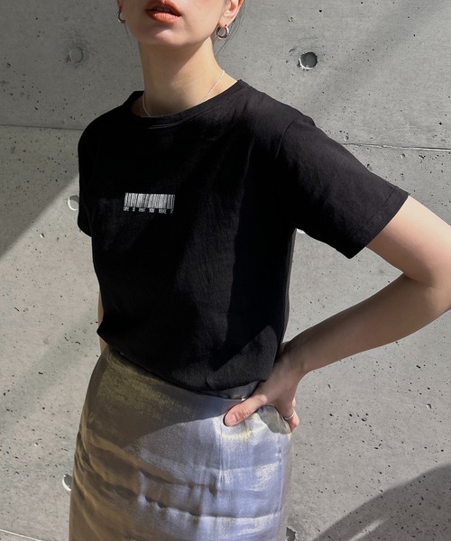 y/m by RIKA（イムバイリカ）の「バーコードTシャツ（Tシャツ/カットソー・レディース・オフホワイト/ブラック・FREE）」の11枚目の写真