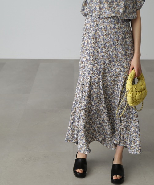 FREE'S MART（フリーズマート）の「【Sシリーズ対応】◇ボリュームスリーブマーメイドワンピース（ワンピース・レディース・ブラック系その他/オレンジ系その他/ブルー系その他/ホワイト系その他・MEDIUM/X-SMALL/SMALL）」の19枚目の写真