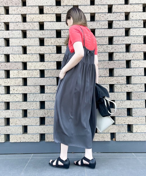 COMME CA ISM(コムサイズム)の「キャミソール ワンピース(ワンピース・レディース・チャコール/ブラック・MEDIUM/LARGE)」の11枚目の写真