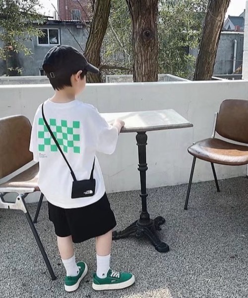 Tickle(ティックル)の「CHACKERプリントTシャツ(Tシャツ/カットソー・キッズ・ホワイト/ブラック・90/100/110/120/130/140/150)」の5枚目の写真