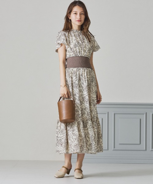 acro(アクロ)の「ウエストリブ配色花柄ワンピース/AC3412(ワンピース・レディース・ブラック/アイボリー・フリ-)」の3枚目の写真