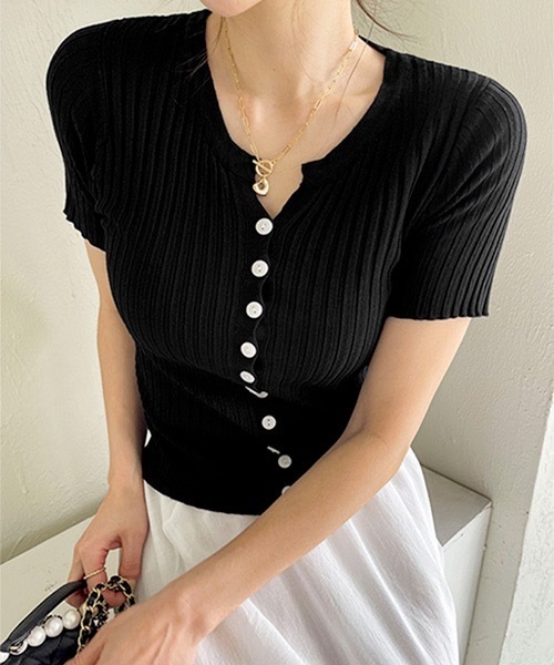 NANING9(ナンニング)の「NANING9 リブボタンニット半袖トップス(Tシャツ/カットソー・レディース・イエロー/オレンジ/アイボリー/ミント/ブラック・FREE)」の17枚目の写真