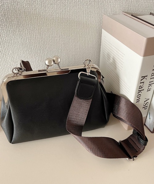 ‖ NANA ‖　ショルダーバッグ　肩のせ Nana(ナナ)（ナナ）の「がま口ショルダーバッグ（ショルダーバッグ