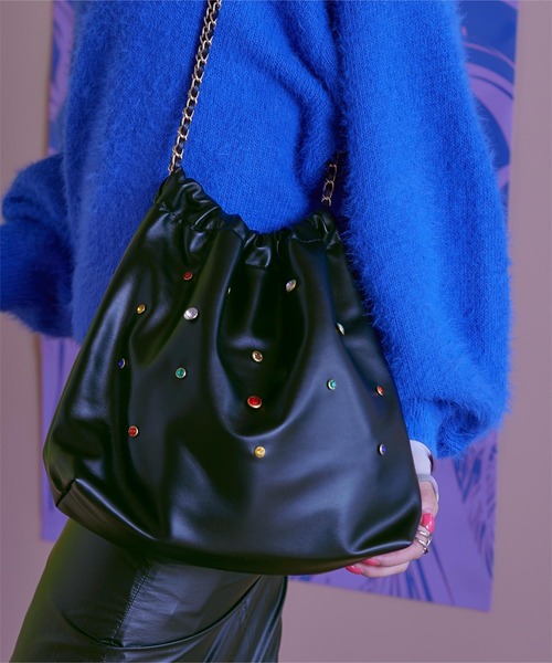 miette（ミエット）の「チェーンショルダービジュー巾着バッグ（ショルダーバッグ・レディース・ブラック/シルバー・FREE）」の3枚目の写真