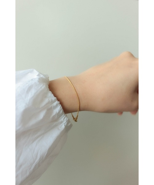 ebine(エビネ)の「1mm Simple Bracelet 金属アレルギー対応 サージカルステンレス(ブレスレット・レディース・ゴールド/シルバー/ピンクゴールド・FREE)」の12枚目の写真
