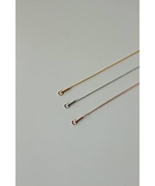 ebine(エビネ)の「1mm Simple Bracelet 金属アレルギー対応 サージカルステンレス(ブレスレット・レディース・ゴールド/シルバー/ピンクゴールド・FREE)」の5枚目の写真