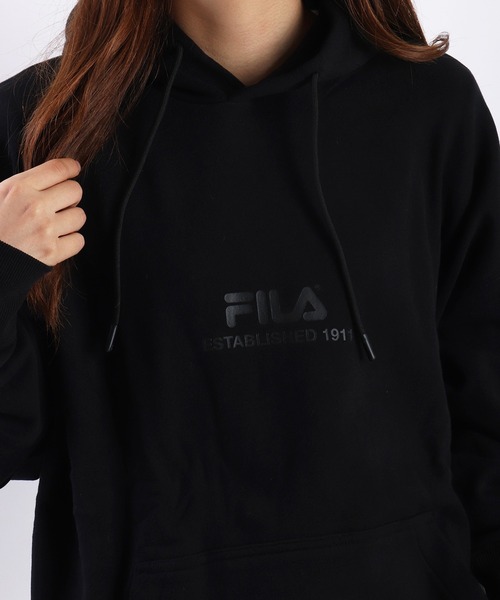 FILA(フィラ)の「FILA ロゴプリント 裏毛オーバーサイズプルパーカー(パーカー・メンズ・ブラック/ネイビー/ミックスグレー・FREE)」の7枚目の写真