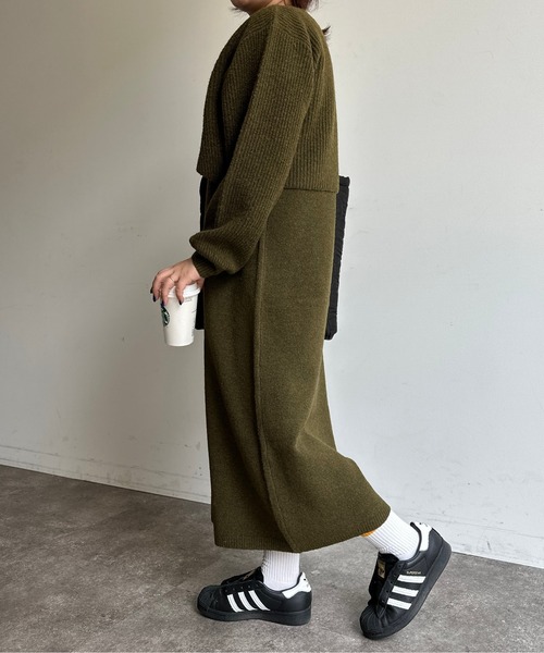 CPCM(シーピーシーエム)の「バッククロスもちもちニットアップ(ワンピース・レディース・ブラック/ベージュ/カーキ/マスタード・FREE)」の12枚目の写真