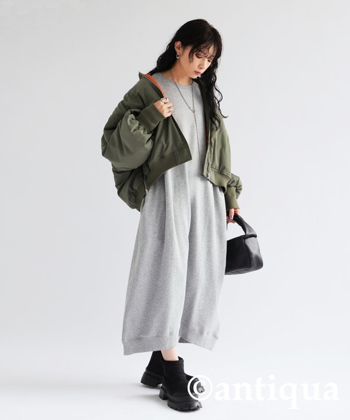 antiqua（アンティカ）の「綿100%裏毛長袖ワンピース（ワンピース・レディース・ブラック/スミクロ/グレイッシュベージュ/グレー・FREE）」の17枚目の写真