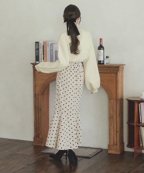 Julia Boutique(ジュリアブティック)の「Merciロゴニットトップス(ニット/セーター・レディース・アイボリー/ネイビー・ONE)」の14枚目の写真