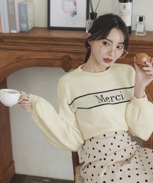 Julia Boutique(ジュリアブティック)の「Merciロゴニットトップス(ニット/セーター・レディース・アイボリー/ネイビー・ONE)」の16枚目の写真