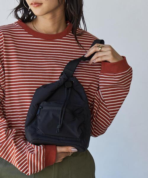 coen（コーエン）の「2WAY中綿キンチャクバッグ（トートバッグ・レディース・ライトグレー/ブラック/オリーブ・FREE）」の2枚目の写真