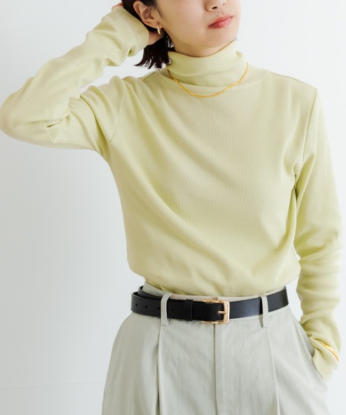 URBAN RESEARCH（アーバンリサーチ）の「『UR TECH』裏起毛タートルネックカットソー（Tシャツ/カットソー・レディース・ベージュ系その他/チャコールグレー/グリーン系その他/ブルー/オフホワイト・FREE）」の18枚目の写真