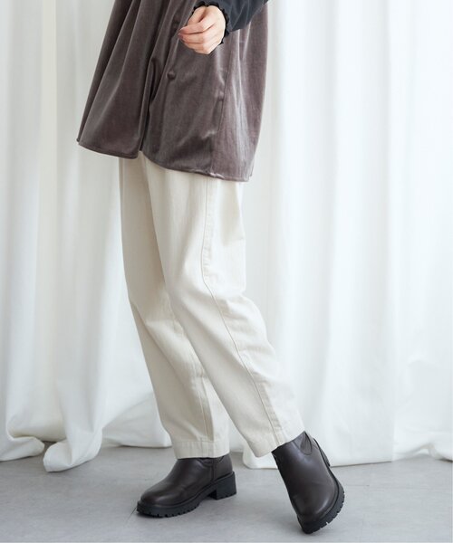 LBC(エルビーシー)の「起毛ヘリンボンコージータックパンツ(その他パンツ・レディース・オフホワイト/チャコールグレー/ダークオリーブ・L/M)」の17枚目の写真