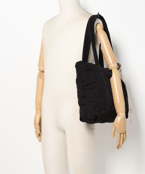 Burner(バーナー)の「【OKUOKU Recommend Select】キルティング トートバッグ oku-bag-665992066505-26 U(トートバッグ・レディース・カーキ/オレンジ/アイボリー/チャコールグレー/ブラック/マスタード・FREE)」の10枚目の写真
