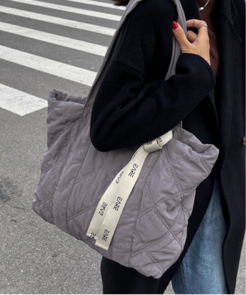 Burner(バーナー)の「【OKUOKU Recommend Select】キルティング トートバッグ oku-bag-665992066505-26 U(トートバッグ・レディース・カーキ/オレンジ/アイボリー/チャコールグレー/ブラック/マスタード・FREE)」の3枚目の写真