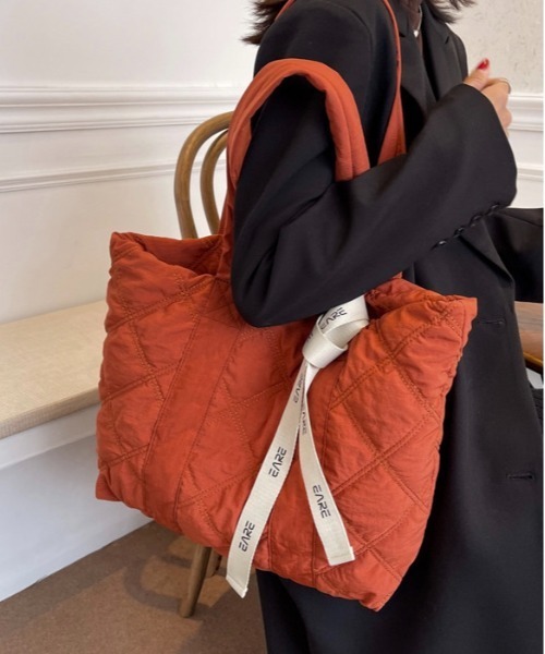 Burner(バーナー)の「【OKUOKU Recommend Select】キルティング トートバッグ oku-bag-665992066505-26 U(トートバッグ・レディース・カーキ/オレンジ/アイボリー/チャコールグレー/ブラック/マスタード・FREE)」の6枚目の写真