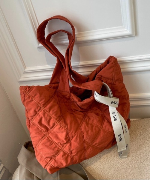 Burner(バーナー)の「【OKUOKU Recommend Select】キルティング トートバッグ oku-bag-665992066505-26 U(トートバッグ・レディース・カーキ/オレンジ/アイボリー/チャコールグレー/ブラック/マスタード・FREE)」の14枚目の写真