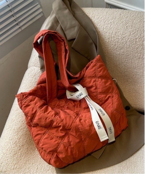 Burner(バーナー)の「【OKUOKU Recommend Select】キルティング トートバッグ oku-bag-665992066505-26 U(トートバッグ・レディース・カーキ/オレンジ/アイボリー/チャコールグレー/ブラック/マスタード・FREE)」の12枚目の写真