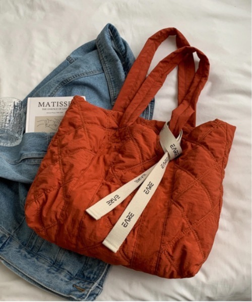 Burner(バーナー)の「【OKUOKU Recommend Select】キルティング トートバッグ oku-bag-665992066505-26 U(トートバッグ・レディース・カーキ/オレンジ/アイボリー/チャコールグレー/ブラック/マスタード・FREE)」の16枚目の写真