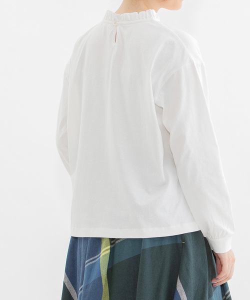 nop de nod(ノップドゥノッド)の「USコットン天竺フリル衿カットソー(Tシャツ/カットソー・レディース・オフホワイト/ブラック/ダークブルー・M)」の4枚目の写真