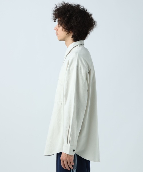 BAYFLOW（ベイフロー）の「ブラッシュドプレーンシャツ（シャツ/ブラウス・メンズ・カーキ/オフホワイト・LARGE/MEDIUM）」の6枚目の写真