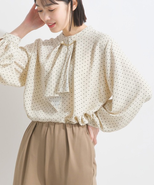 PICCIN(ピッチン)の「【WEB限定】メタルパールバーボウタイドットブラウス(メタルパールバー取り外し可能)(シャツ/ブラウス・レディース・ブラック/オフホワイト・M)」の1枚目の写真