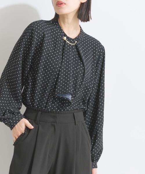 PICCIN(ピッチン)の「【WEB限定】メタルパールバーボウタイドットブラウス(メタルパールバー取り外し可能)(シャツ/ブラウス・レディース・ブラック/オフホワイト・M)」の2枚目の写真