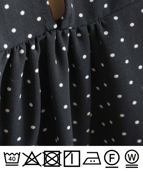 PICCIN(ピッチン)の「【WEB限定】メタルパールバーボウタイドットブラウス(メタルパールバー取り外し可能)(シャツ/ブラウス・レディース・ブラック/オフホワイト・M)」の6枚目の写真