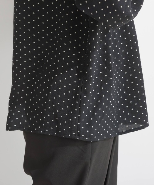 PICCIN(ピッチン)の「【WEB限定】メタルパールバーボウタイドットブラウス(メタルパールバー取り外し可能)(シャツ/ブラウス・レディース・ブラック/オフホワイト・M)」の5枚目の写真