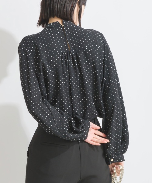 PICCIN(ピッチン)の「【WEB限定】メタルパールバーボウタイドットブラウス(メタルパールバー取り外し可能)(シャツ/ブラウス・レディース・ブラック/オフホワイト・M)」の18枚目の写真