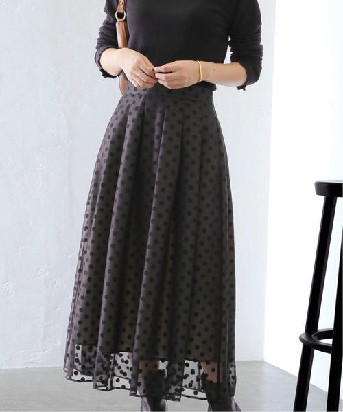 La TOTALITE（ラトータリテ）の「《追加》シアードットタックスカート（スカート・レディース・ブラック/ベージュ・36/38）」の21枚目の写真