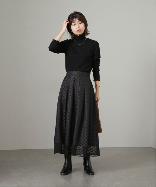 La TOTALITE（ラトータリテ）の「《追加》シアードットタックスカート（スカート・レディース・ブラック/ベージュ・36/38）」の4枚目の写真