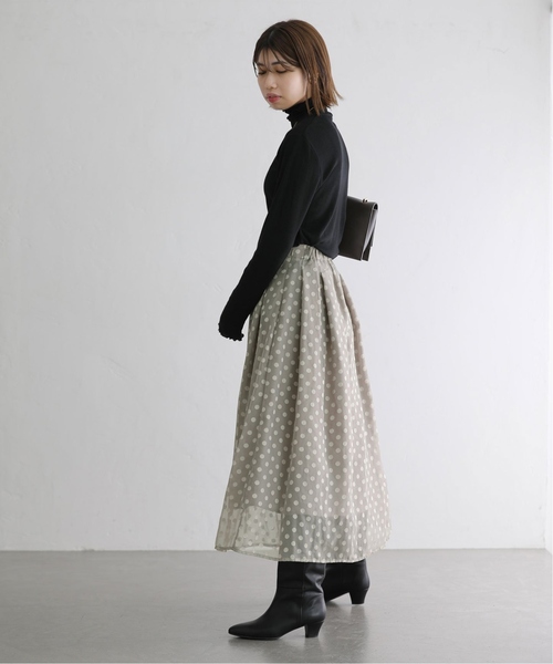 La TOTALITE（ラトータリテ）の「《追加》シアードットタックスカート（スカート・レディース・ブラック/ベージュ・36/38）」の9枚目の写真