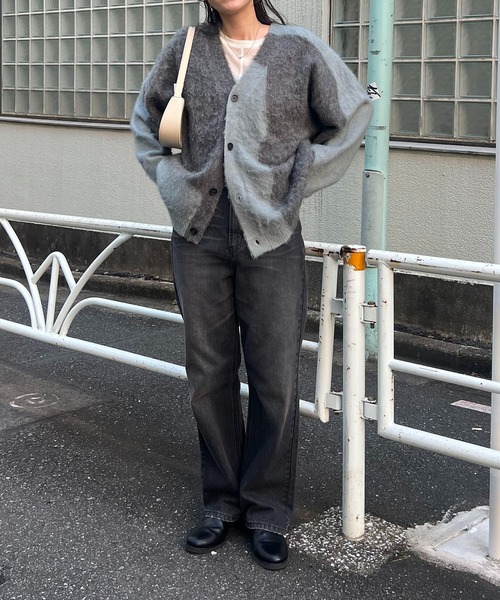 CAPRICIEUX LE'MAGE(カプリシューレマージュ)の「シャギーニュアンス柄カーディガン(カーディガン/ボレロ・レディース・ブルー/ブラック・FREE)」の17枚目の写真