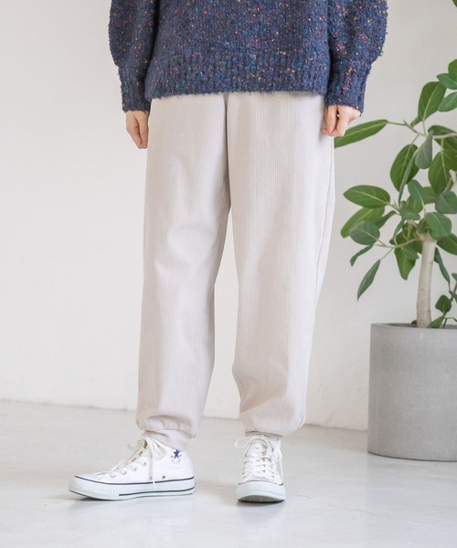 studio CLIP(スタディオクリップ)の「コーデュロイジョガーパンツ(その他パンツ・レディース・ライトグレー/ネイビー/カーキ/スモーク・MEDIUM/LARGE)」の20枚目の写真
