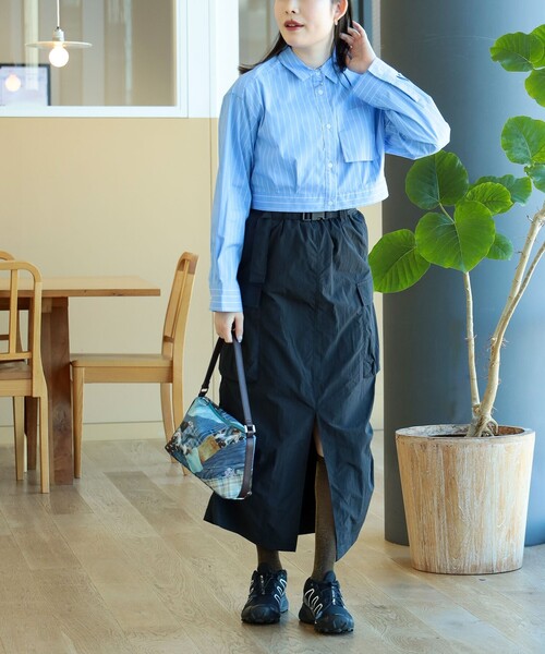 Ray BEAMS(レイビームス)の「Ray BEAMS / サイド ギャザー カーゴ スカート(スカート・レディース・ブラック/サックスブルー・0/1)」の5枚目の写真