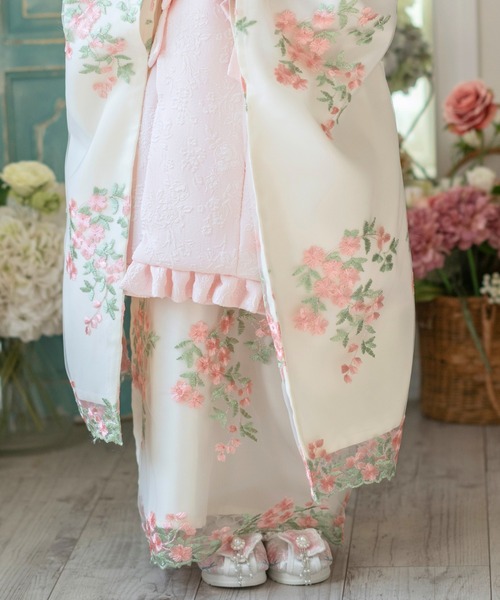 Catherine Cottage（キャサリンコテージ）の「花刺繍とパールの履物（バレエシューズ・キッズ・ベージュ/ホワイト・17/16/18/19/20/21/22）」の8枚目の写真