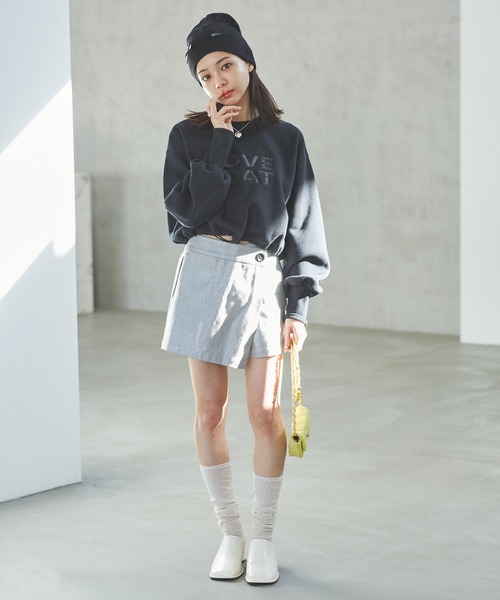 VIS（ビス）の「【STAYC/SUMIN着用】箔プリントミニスカパン（スラックス・レディース・ベージュ/グレー・S/M）」の5枚目の写真